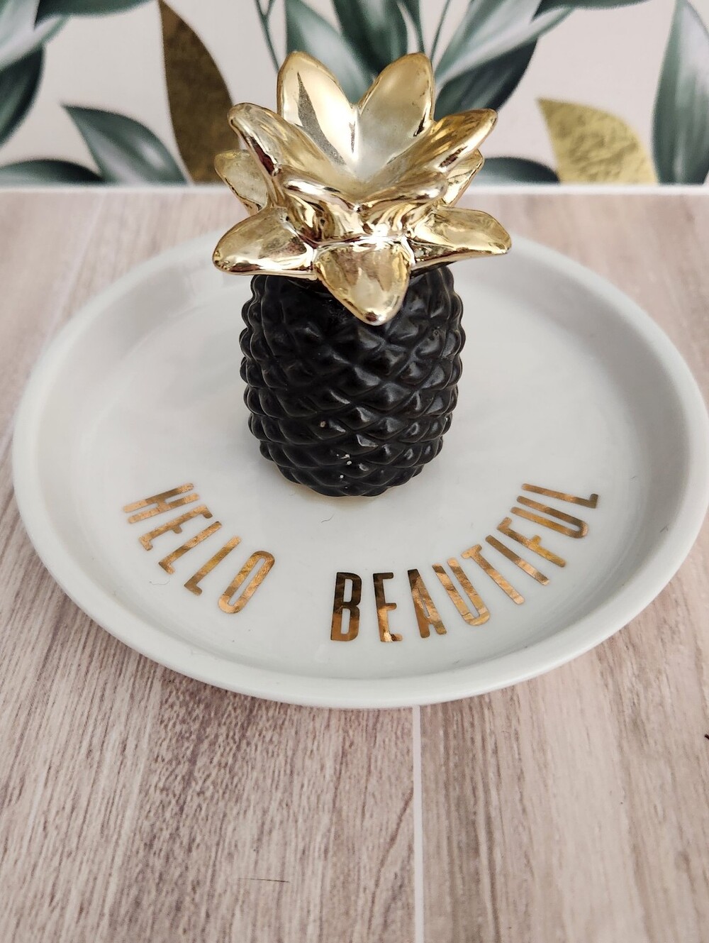 La Casa Bella Black & Gold Pineapple "Hello Beautiful" Ceramic Ring Dish
